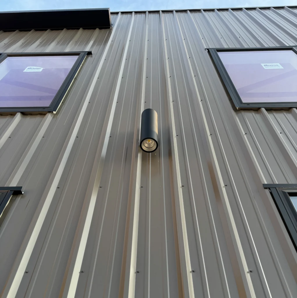 r panel metal 13